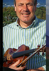 Ian Hardie Traditional Scottish Fiddler Soloist in the Highlands of Scotland